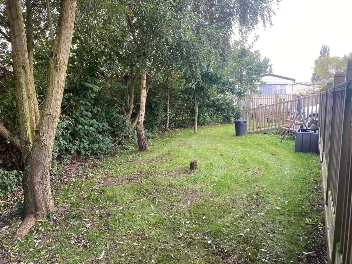 Willow Lodge Crowle  Esterno foto